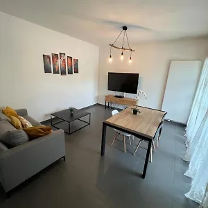 Apartamento Le Tresum Joli T2 Avec Garage A 100m Du, Annecy